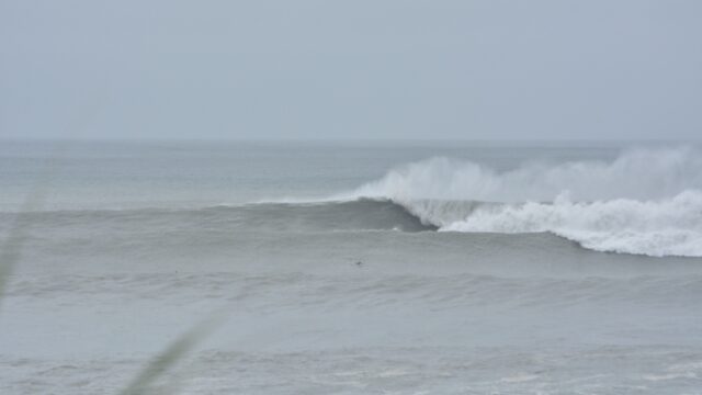 outside reef breaks